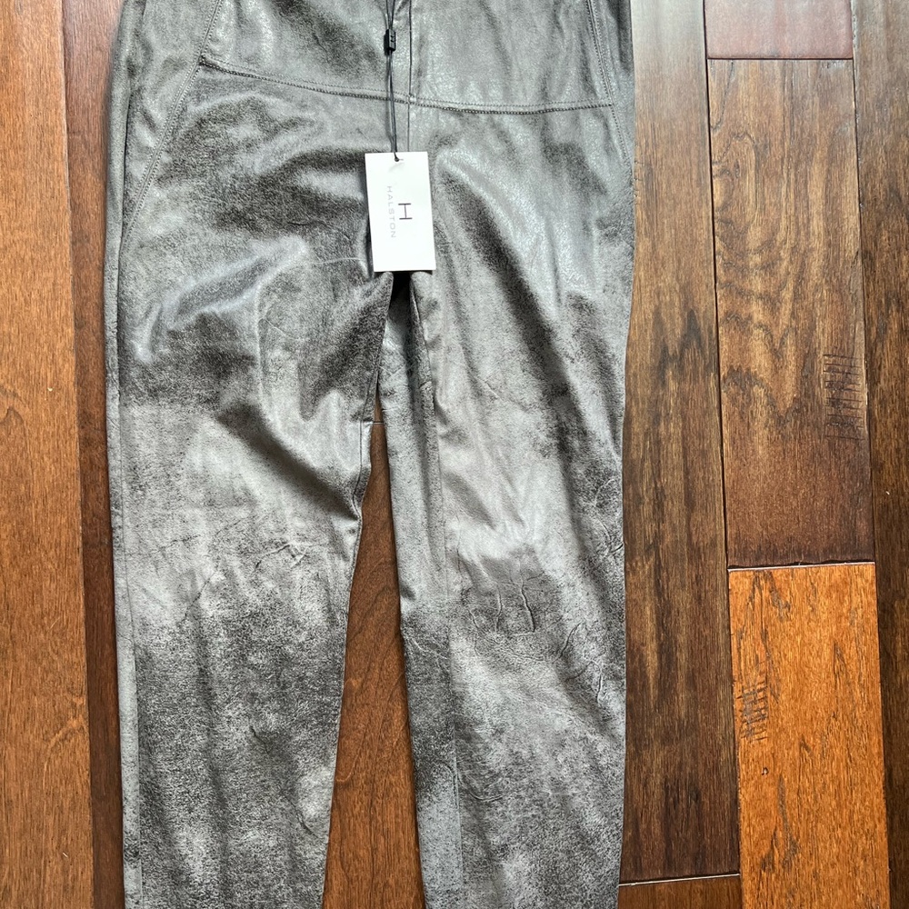 Halston Gray Faux Leather Pants leggings